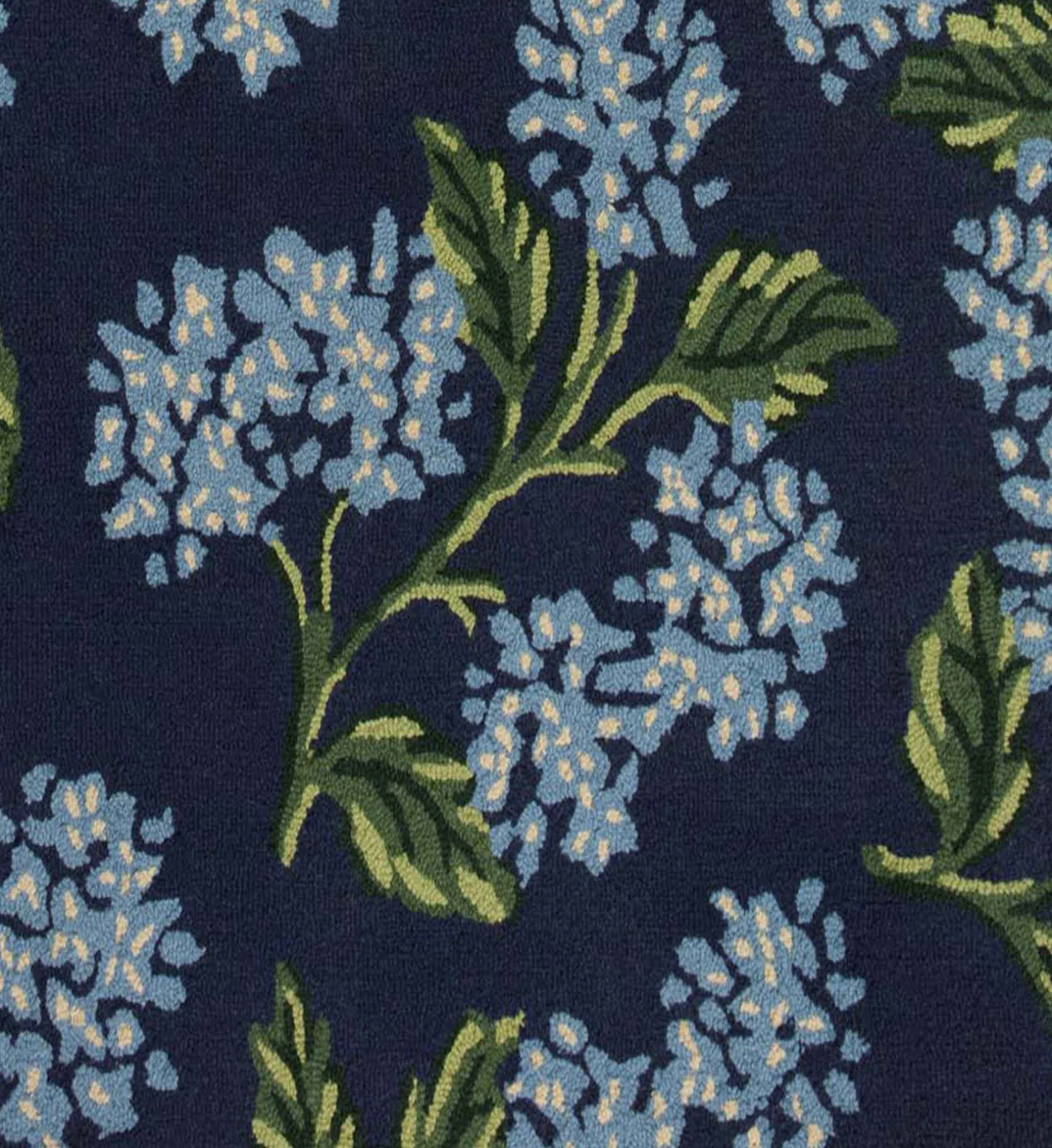 Joie Hydrangea Wool-Hooked Rug