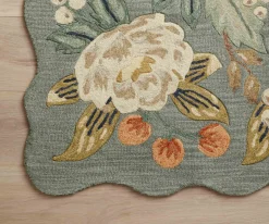 Vintage Blossoms Wool-Hooked Rug