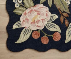 Vintage Blossoms Wool-Hooked Rug